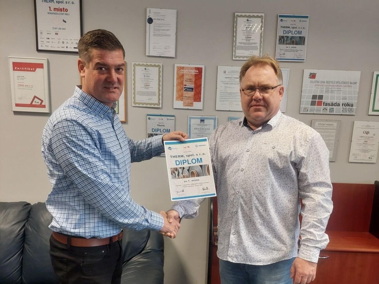 předání diplomu 2023 Therm